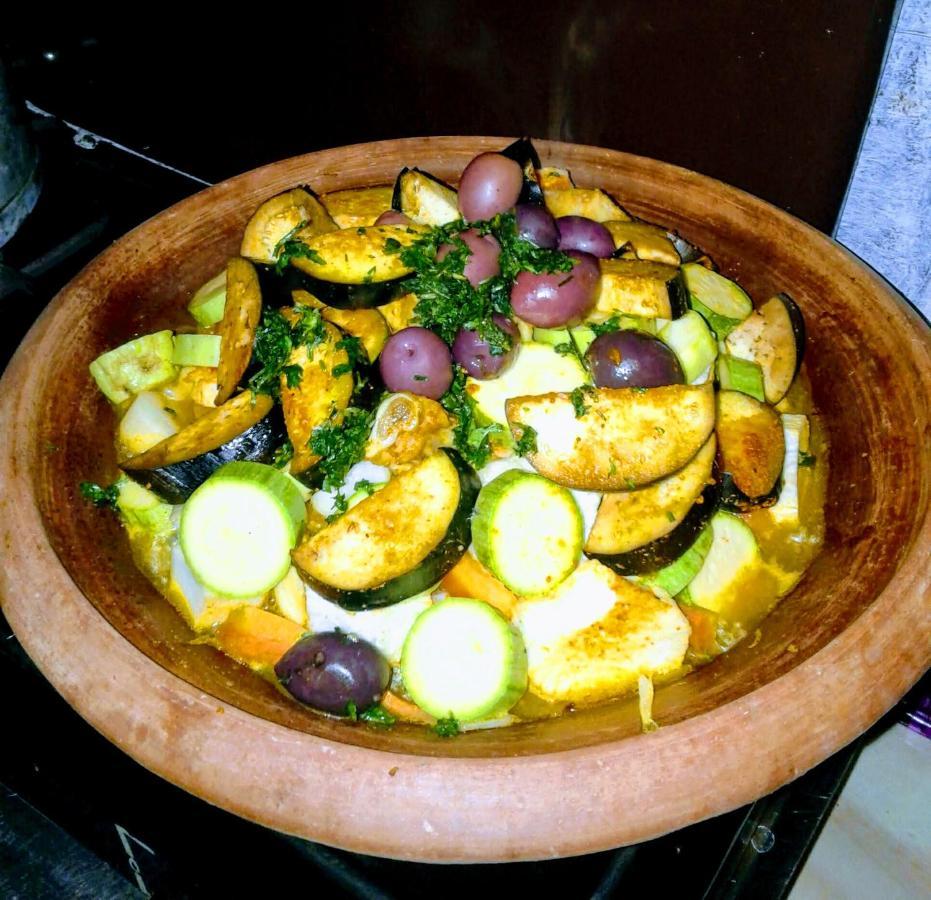 Maison d hôtes Tioute Chez Abdelmajid Exterior foto
